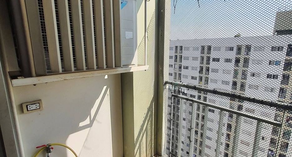 For sale 1 bed condo in Khan Na Yao, Bangkok