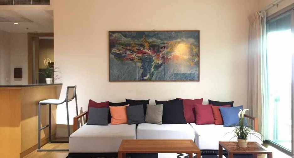 For rent 3 bedrooms condo in Khlong Toei, Bangkok