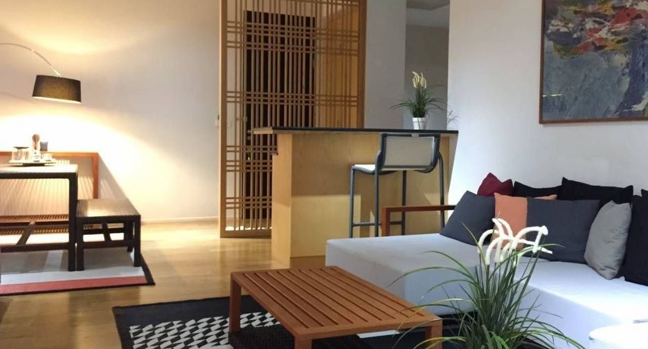 For rent 3 bedrooms condo in Khlong Toei, Bangkok