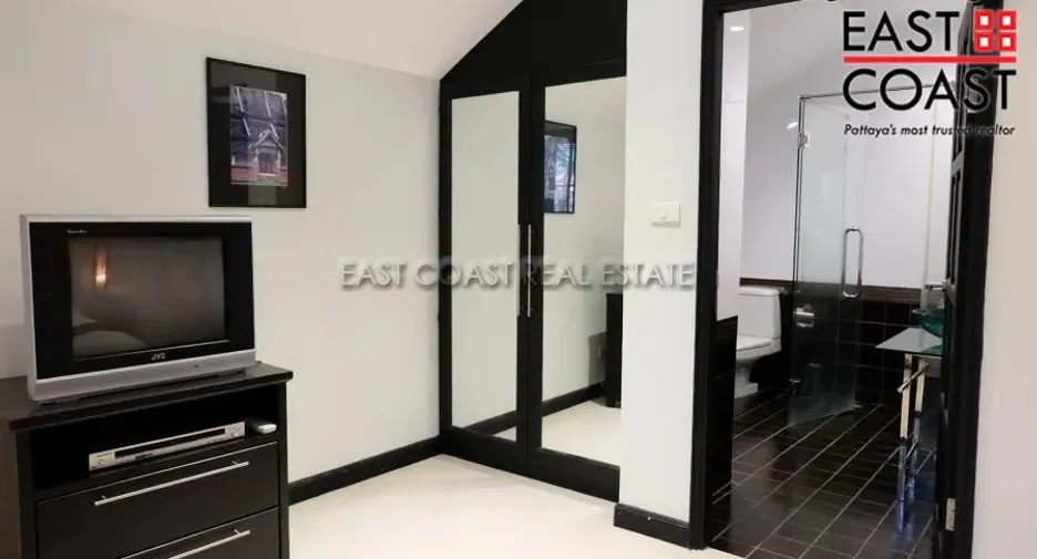 For rent and for sale 3 bedrooms house in Na Jomtien, Pattaya