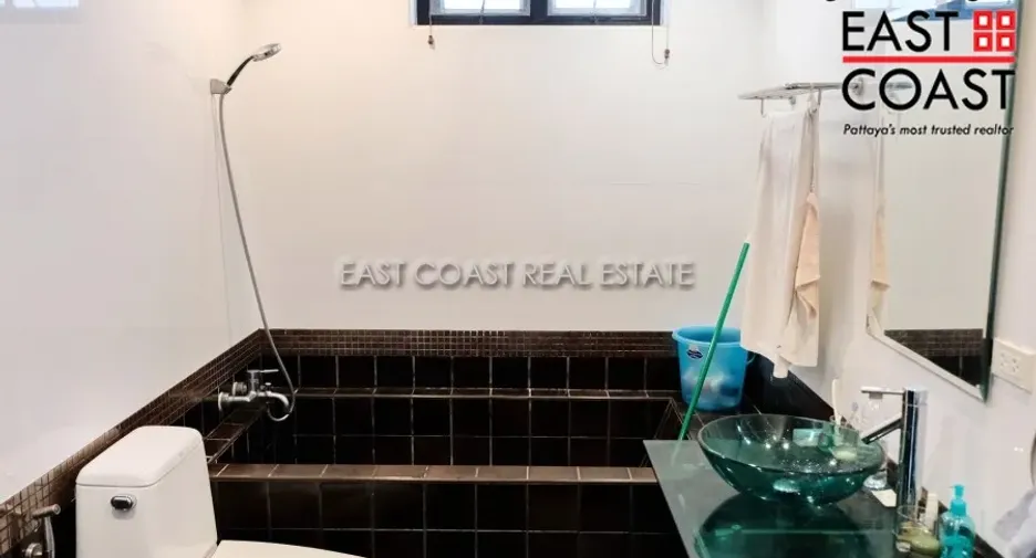 For rent and for sale 3 bedrooms house in Na Jomtien, Pattaya