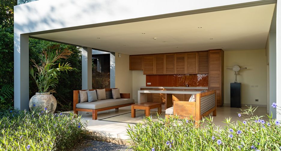 For sale 10 bedrooms villa in Thalang, Phuket