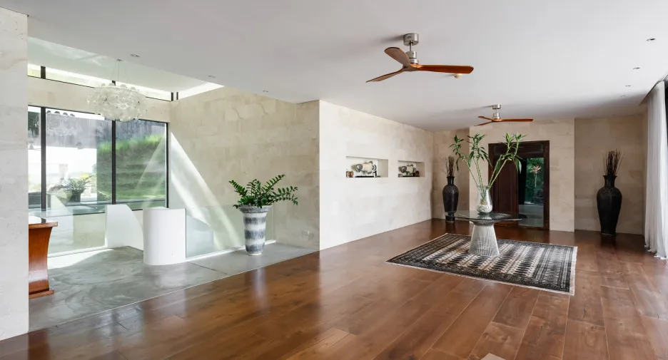 For sale 7 bedrooms villa in Thalang, Phuket