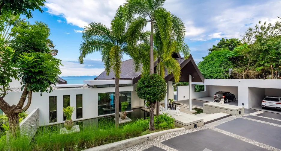 For sale 7 bedrooms villa in Thalang, Phuket