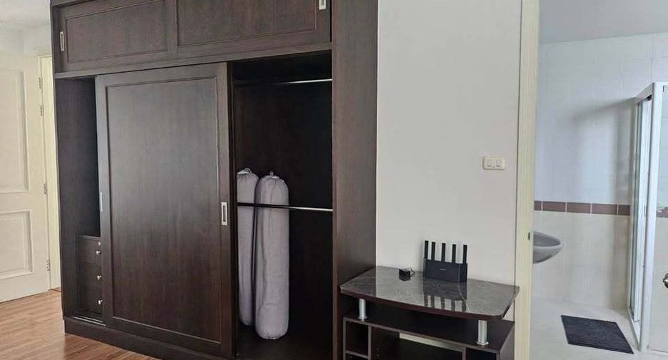 For rent 3 bedrooms house in Bang Na, Bangkok