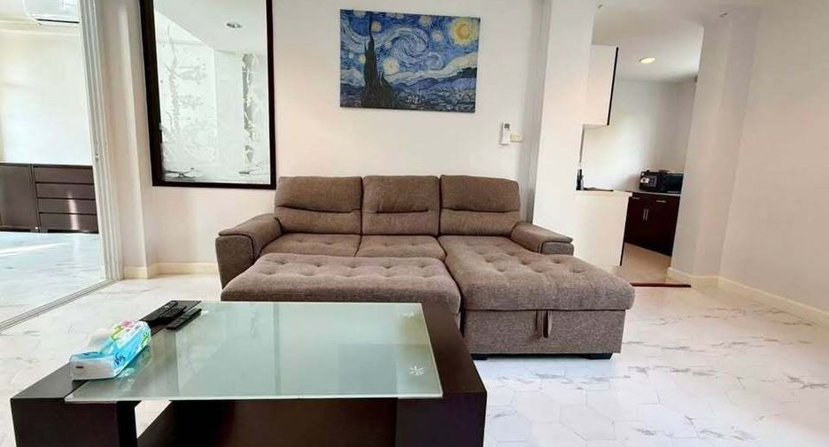 For rent 3 bedrooms house in Bang Na, Bangkok