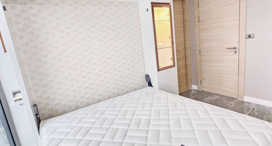 For sale 1 bed condo in Sathon, Bangkok