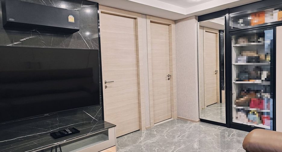 For sale 1 bed condo in Sathon, Bangkok