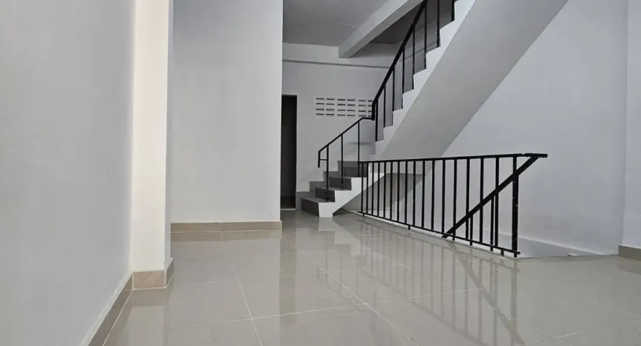 For sale and for rent 4 bedrooms retail Space in Bang Kho Laem, Bangkok