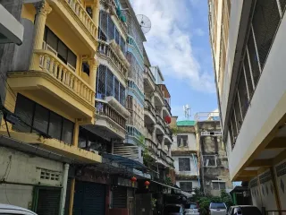 For sale and for rent 4 bedrooms retail Space in Bang Kho Laem, Bangkok