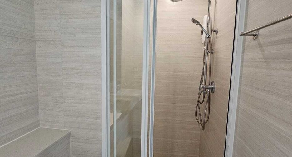 Condo en alquiler de 1 habitaciones en Mueang Phuket, Phuket