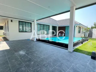 For Rent 4 Bedroom House In Bang Lamung, Chonburi