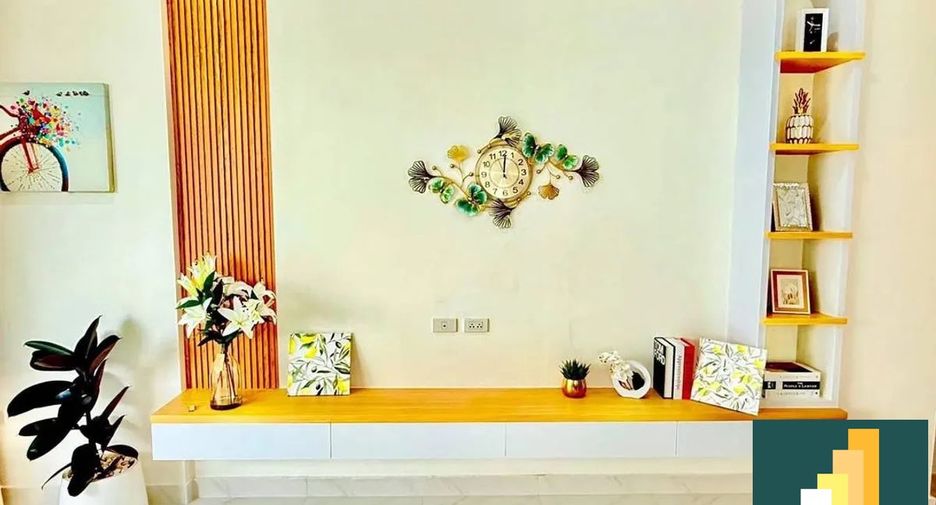 Casa adosada en venta de 2 habitaciones en Bang Lamung, Chonburi