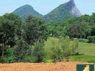 出售 土地 在 Bang Lamung, Chon Buri