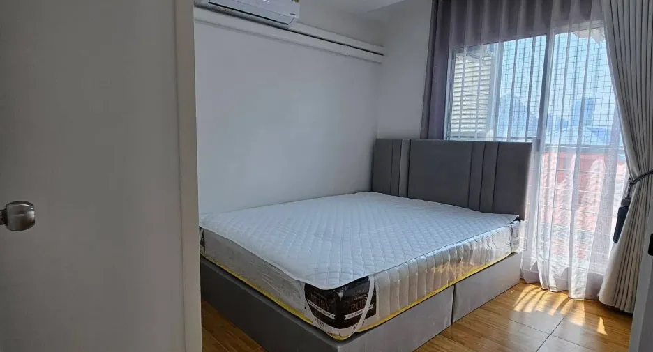 À louer 2 chambres condo à Phra Khanong, Bangkok