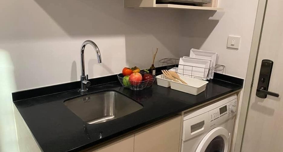For rent 1 bed condo in Huai Khwang, Bangkok
