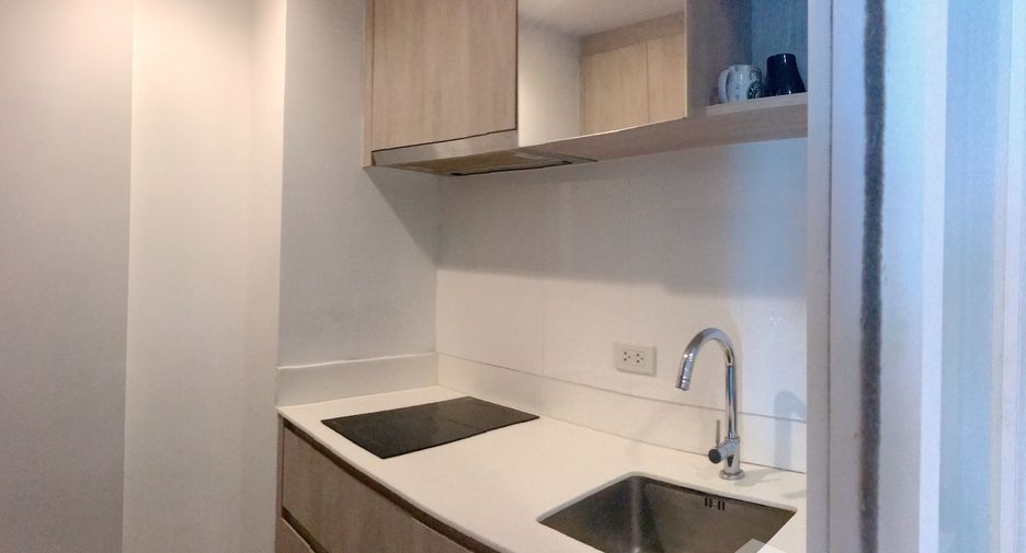 Wohnung zum Kauf mit 1 Zimmer in Phra Khanong, Bangkok
