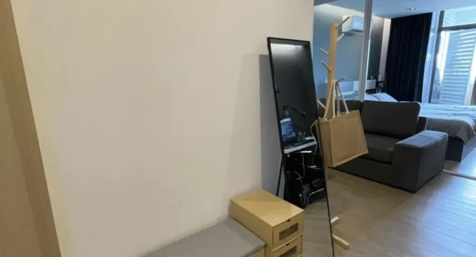 For sale studio condo in Huai Khwang, Bangkok