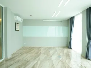 For sale 3 bedrooms house in Mueang Chiang Mai, Chiang Mai