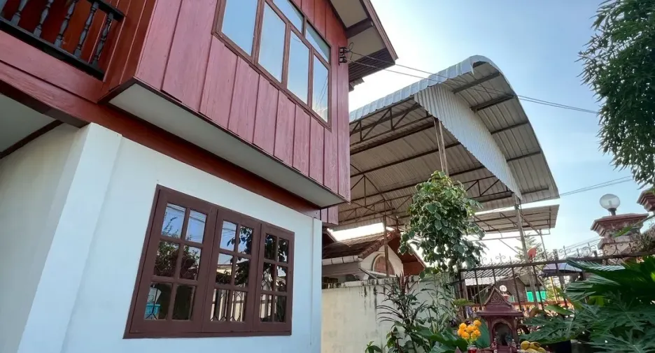 For sale 2 bedrooms house in Mueang Lamphun, Lamphun