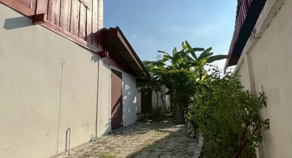 For sale 2 bedrooms house in Mueang Lamphun, Lamphun