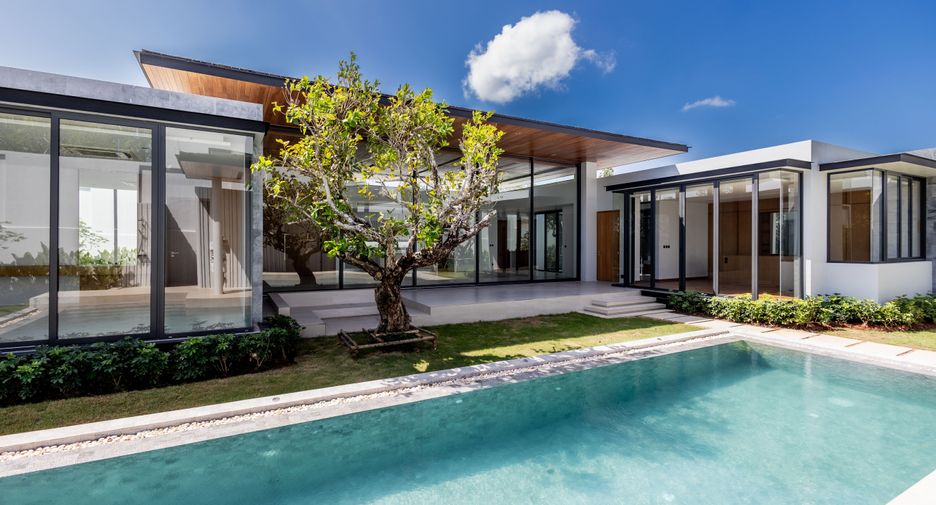 For sale 4 bedrooms villa in Thalang, Phuket