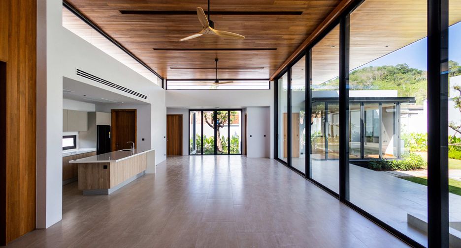For sale 4 bedrooms villa in Thalang, Phuket