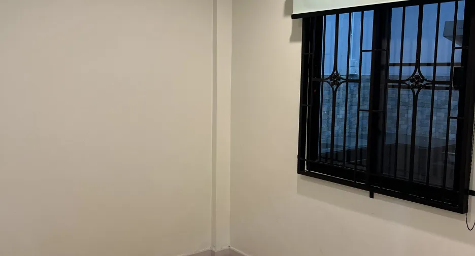 For rent 3 bedrooms townhouse in Prawet, Bangkok