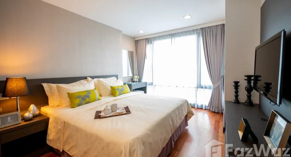 For rent 2 bedrooms apartment in Watthana, Bangkok