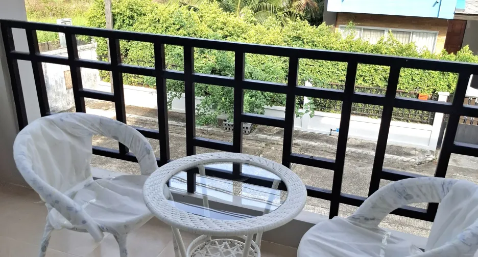 For rent 3 bedrooms townhouse in Thalang, Phuket