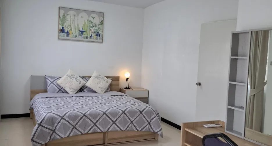 For rent 3 bedrooms townhouse in Thalang, Phuket