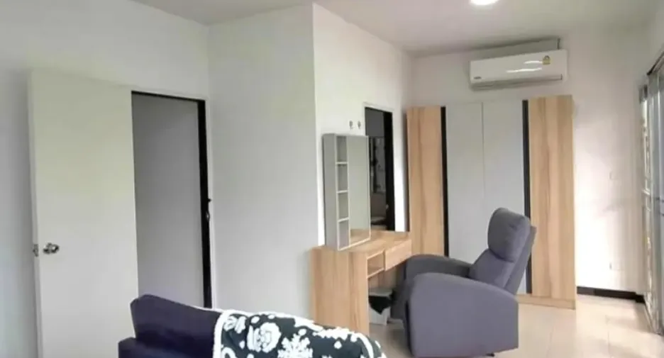 For rent 3 bedrooms townhouse in Thalang, Phuket