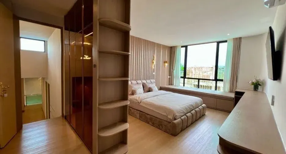 For sale and for rent 7 bedrooms villa in Mueang Chiang Mai, Chiang Mai
