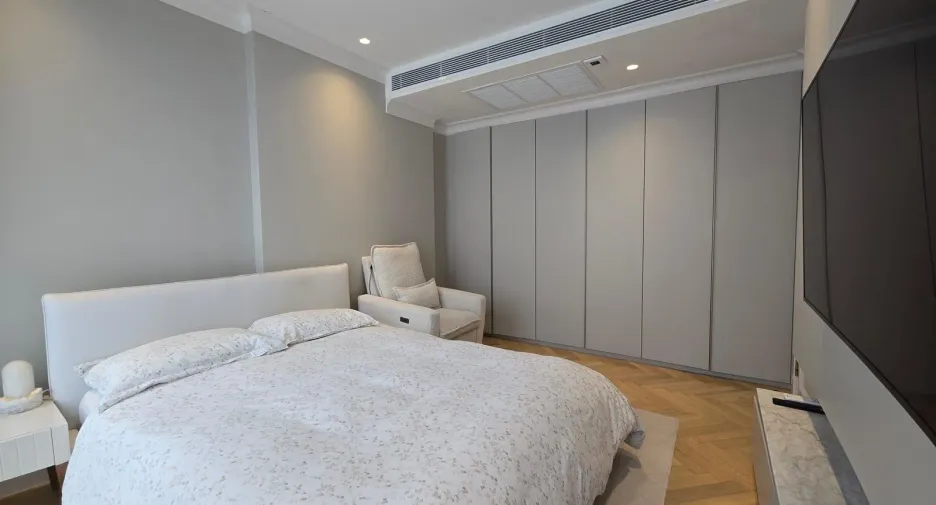 For sale 2 bedrooms condo in Watthana, Bangkok