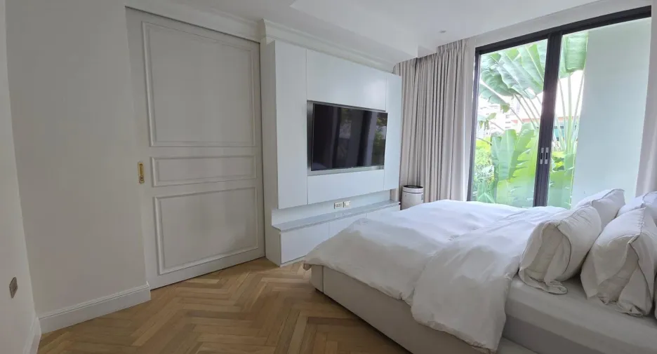 For sale 2 bedrooms condo in Watthana, Bangkok