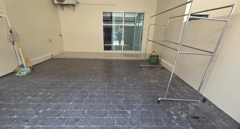 Reihenhaus zur Miete mit 3 Zimmer in Suan Luang, Bangkok