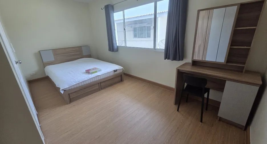 Reihenhaus zur Miete mit 3 Zimmer in Suan Luang, Bangkok