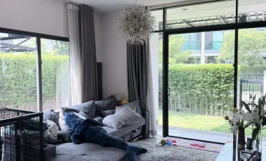 Haus zur Miete mit 2 Zimmer in Bang Kapi, Bangkok