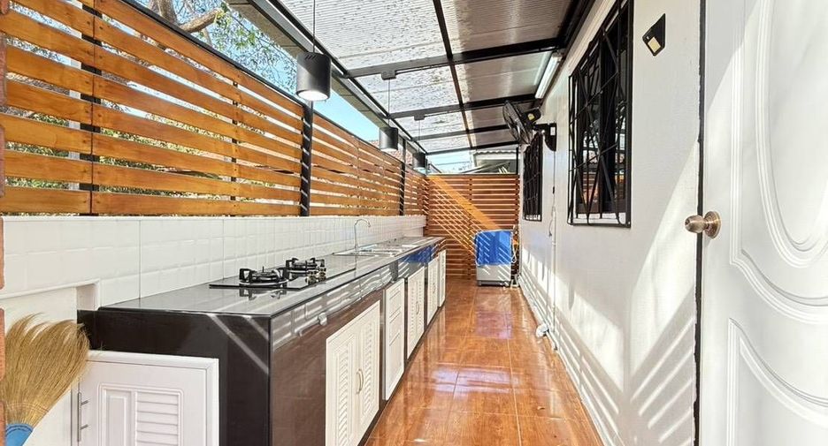 For sale 2 bedrooms house in Hang Dong, Chiang Mai
