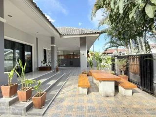 À vendre 2 chambres maison à Hang Dong, Chiang Mai