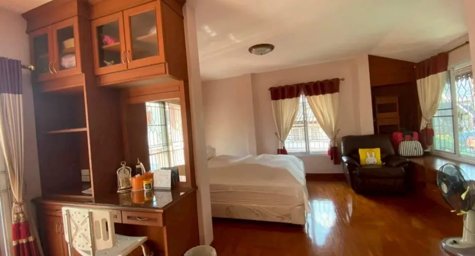 For sale 2 bedrooms house in Mueang Chiang Mai, Chiang Mai