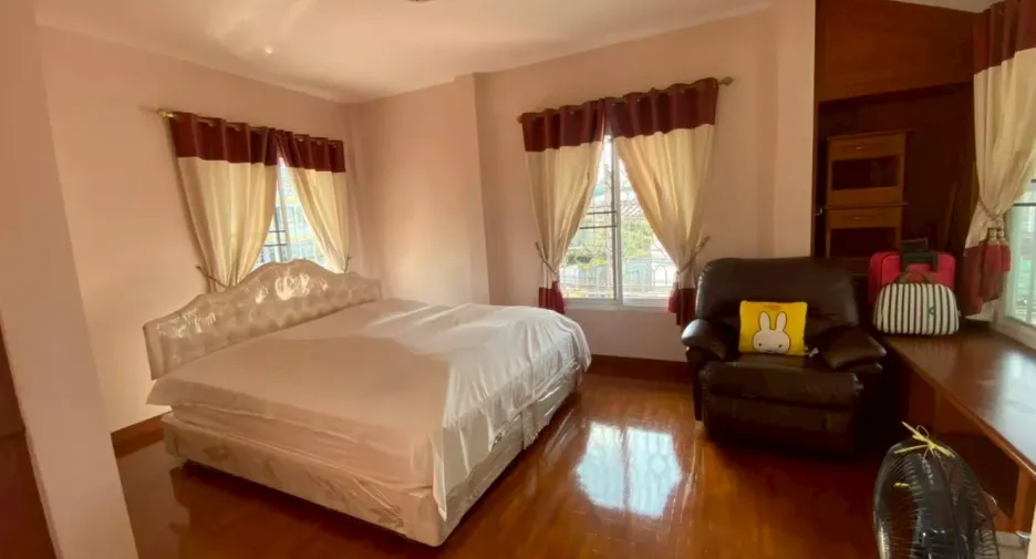 For sale 2 bedrooms house in Mueang Chiang Mai, Chiang Mai