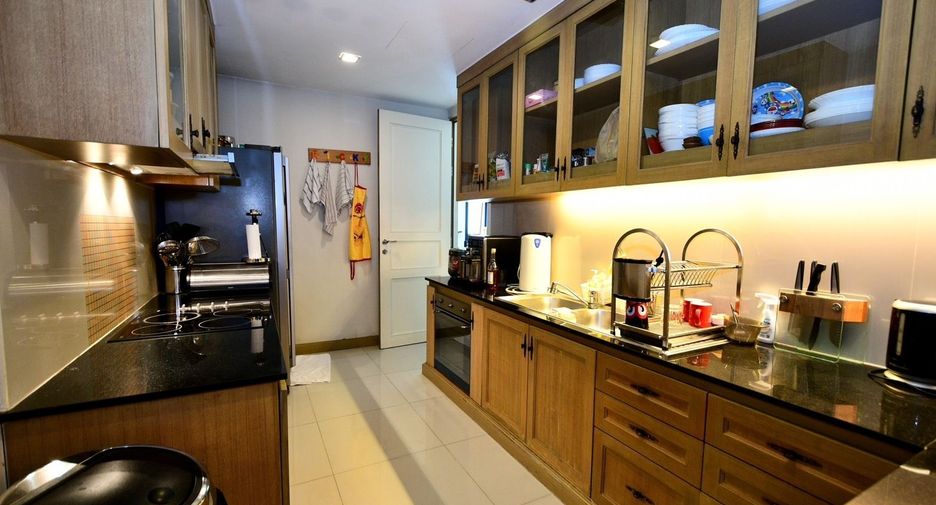 ขาย 3 ห้องนอน คอนโด ใน สาทร, กรุงเทพฯ
