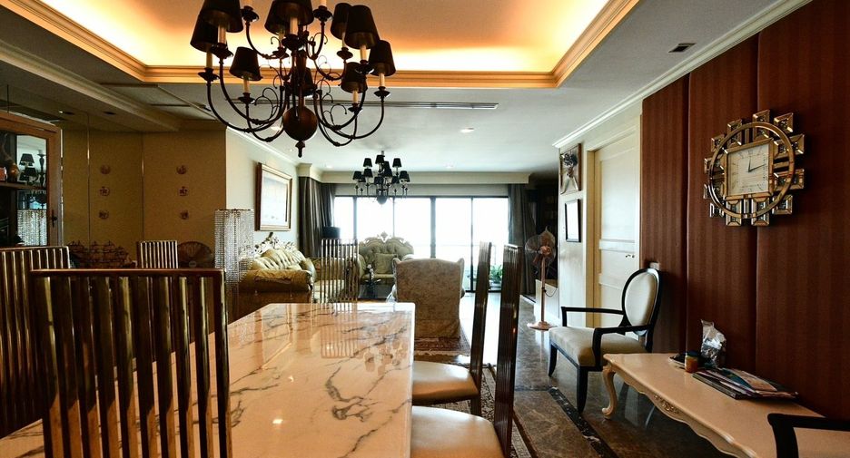 ขาย 3 ห้องนอน คอนโด ใน สาทร, กรุงเทพฯ
