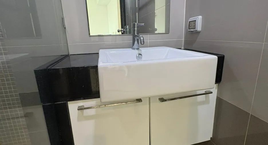 For sale 2 bedrooms condo in Bang Kho Laem, Bangkok