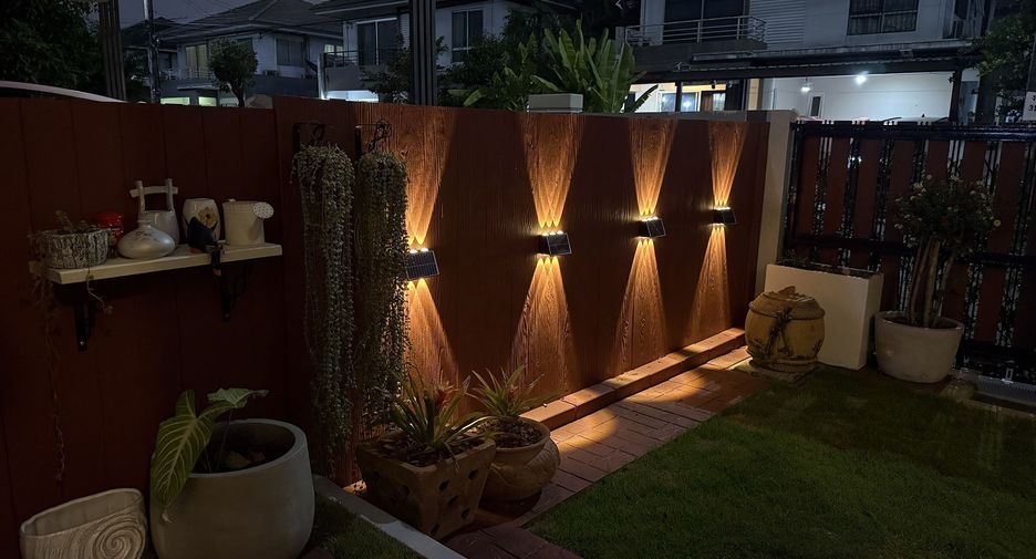 For sale 3 bedrooms house in Lat Krabang, Bangkok