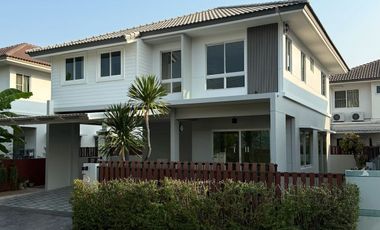 For sale 3 bedrooms house in Lat Krabang, Bangkok