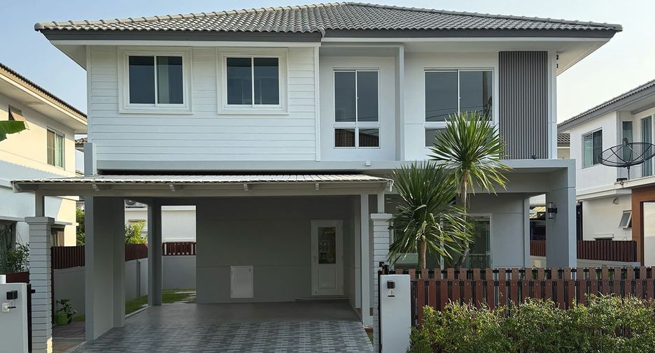 For sale 3 bedrooms house in Lat Krabang, Bangkok