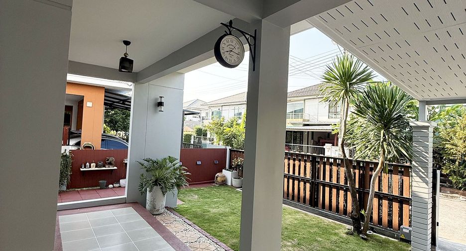 For sale 3 bedrooms house in Lat Krabang, Bangkok