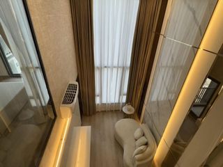 For rent 2 bedrooms condo in Huai Khwang, Bangkok